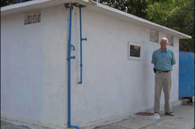 Katihar children at new toilet building