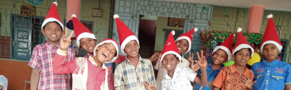 3200 kids celebrate Christmas